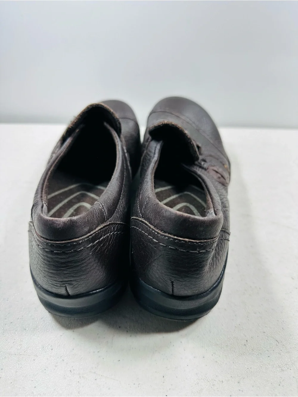Clarks In Motion Comfort Shoes Women's 7 M Leather Brown Slip On Shoes 35733